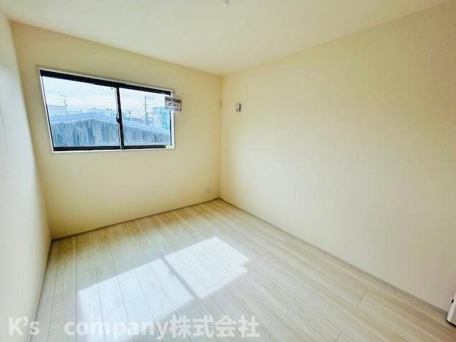茅ヶ崎市高田1丁目　新築戸建の洋室|5帖◇◇