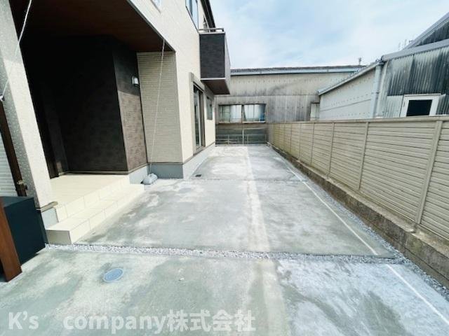 茅ヶ崎市高田1丁目　新築戸建の駐車場|駐車場スペース◇◇2台可能◇