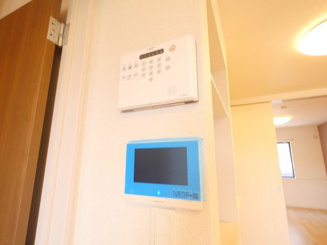 カーサ　サリチェのセキュリティ|TVモニターホンが付いています