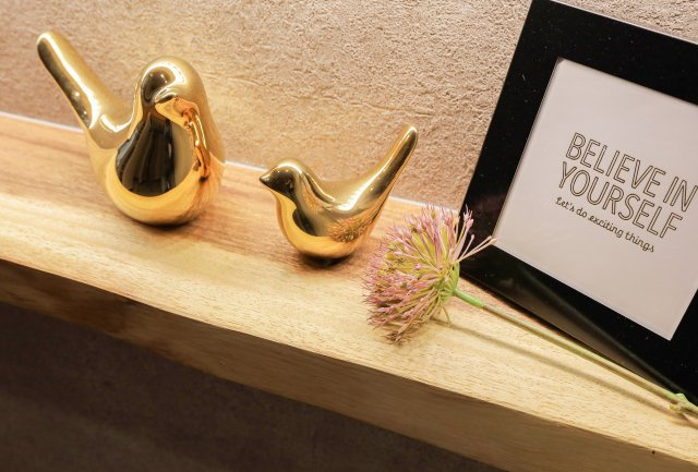 COLORSグリーンヒル 京都市西京区牛ケ瀬奥ノ防町 限定1区画のその他|～施工事例～天然木の玄関ニッチ♪