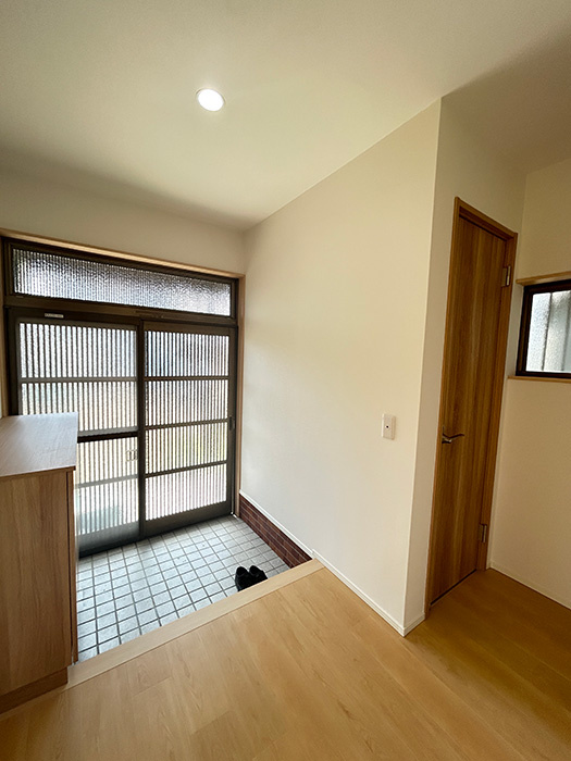 岡崎市中園町の玄関