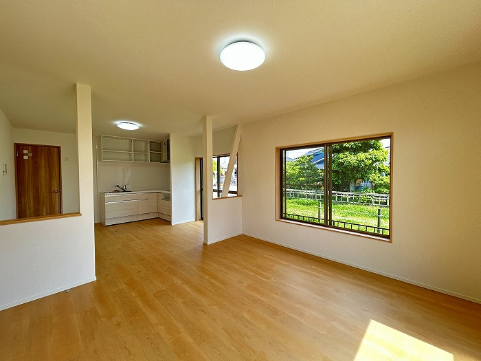 岡崎市中園町の居間・リビング