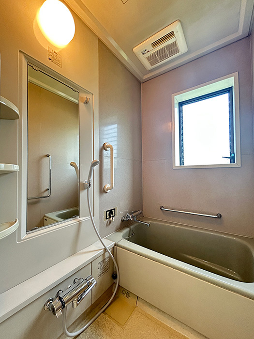 岡崎市中園町の浴室