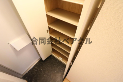 【玄関】 | レオパレス吉祥院