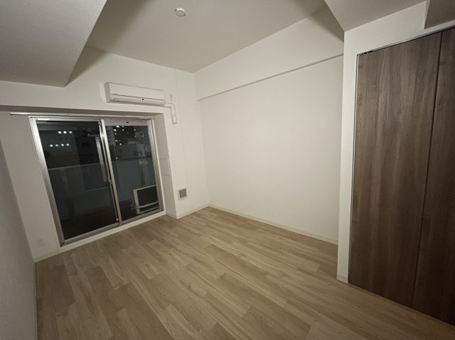 プレサンス上前津グレース　名古屋市賃貸　仲介手数料無料の居間・リビング