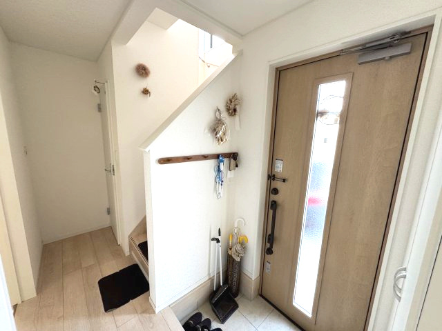-三丁目不動産-　本庄市児玉町金屋　令和3年築の玄関