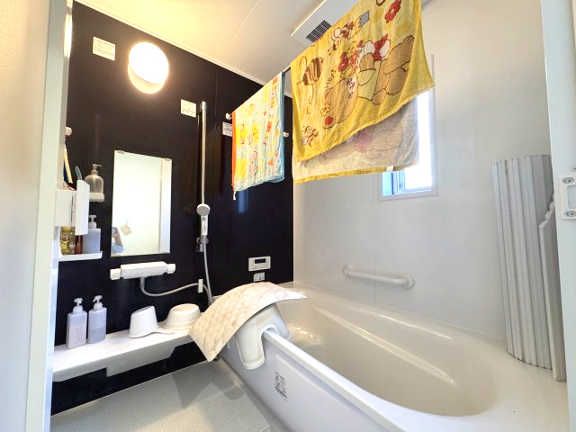 -三丁目不動産-児玉町金屋　令和4年築の浴室