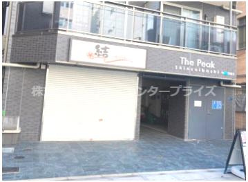 The Peak Shinsaibashiのエントランス