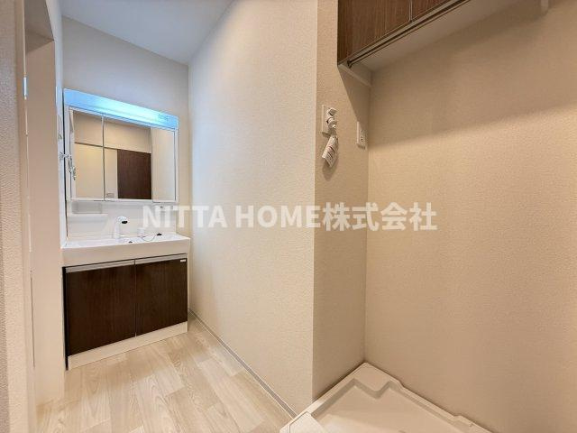 Ｌａ・Ｎｏｒｄ．の洗面所|独立洗面台と室内洗濯機置き場があります◇