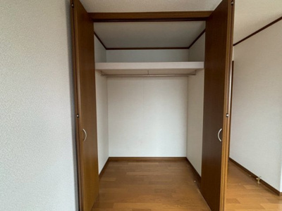 【収納】 | 宮沢町戸建 | 2階洋室約6.5帖
※クリーニング前の写真です。