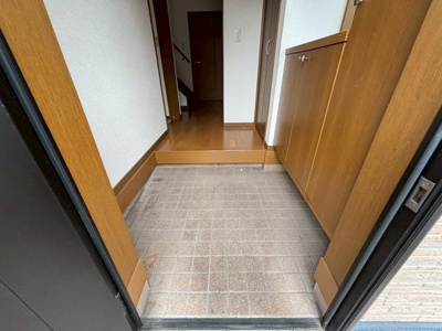 【玄関】 | 宮沢町戸建 | ※クリーニング前の写真です。