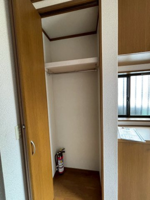 【収納】 | 宮沢町戸建 | 廊下収納
※クリーニング前の写真です。