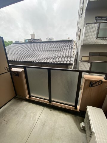 ソレアード関戸　名古屋市賃貸　仲介手数料無料のバルコニー