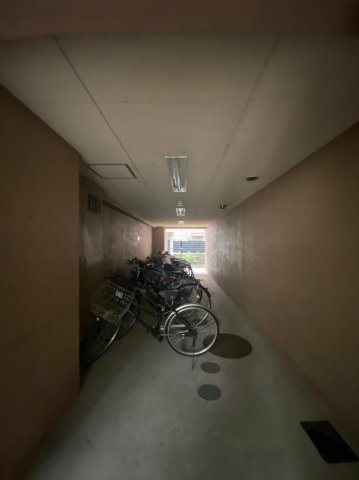 ソレアード関戸　名古屋市賃貸　仲介手数料無料の駐車場