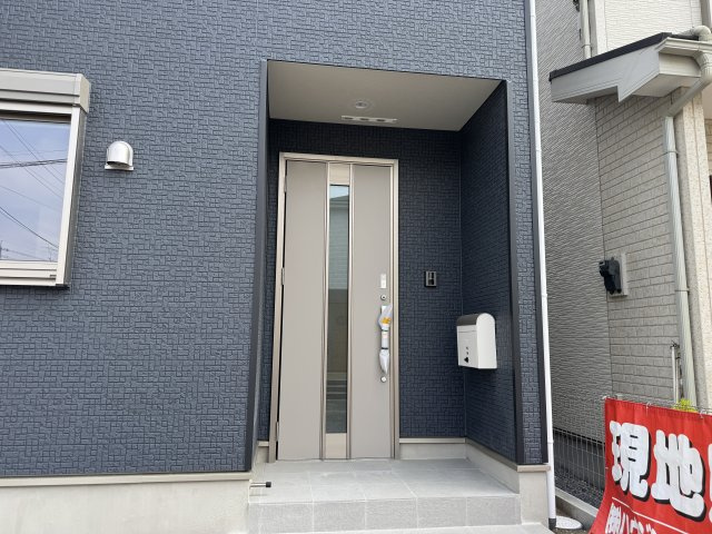 三郷市番匠免１丁目新築戸建（番匠免第８）のエントランス|エントランス・玄関ポーチ