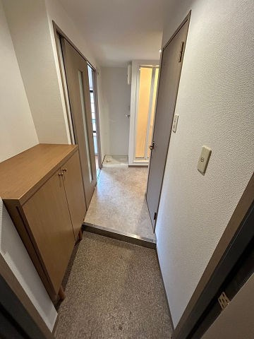 ドム北口の玄関