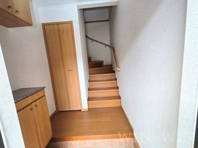 レジデンス上原 Aの玄関