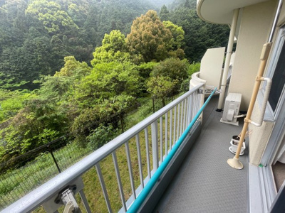【バルコニー】 | 中銀ライフケア熱海梅園台１６号館　５階