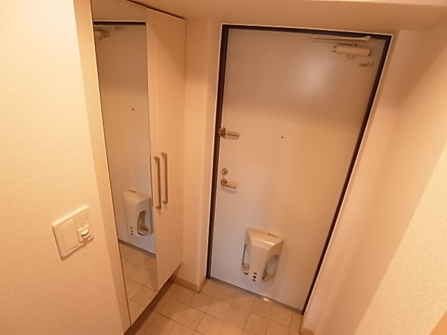 神戸市須磨区大田町８丁目の賃貸マンションの玄関|玄関