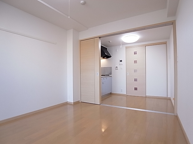 神戸市須磨区大田町８丁目の賃貸マンションの居間・リビング|室内