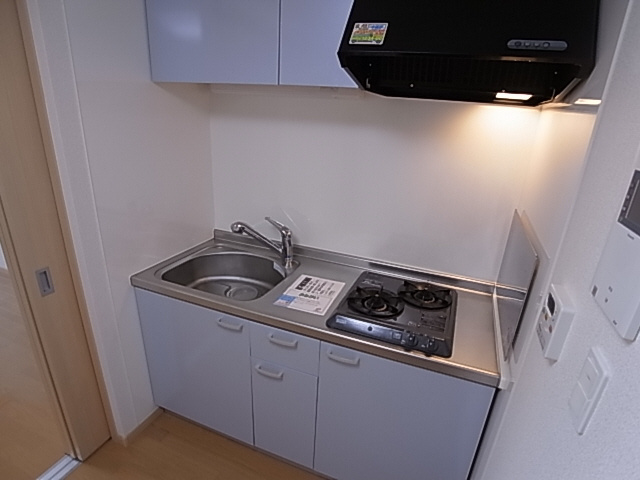 神戸市須磨区大田町８丁目の賃貸マンションのキッチン|システムキッチン（ガス２口）