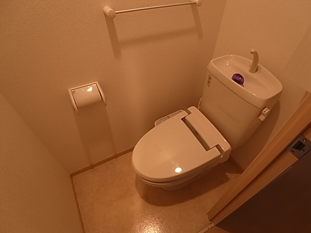 神戸市須磨区大田町８丁目の賃貸マンションのトイレ|ウォッシュレット付トイレ