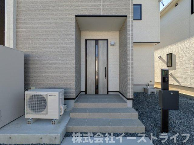 【新築戸建】　【オール電化】　いわき市平下平窪6期の駐車場|同社施工イメージです。　2～3台駐車可能