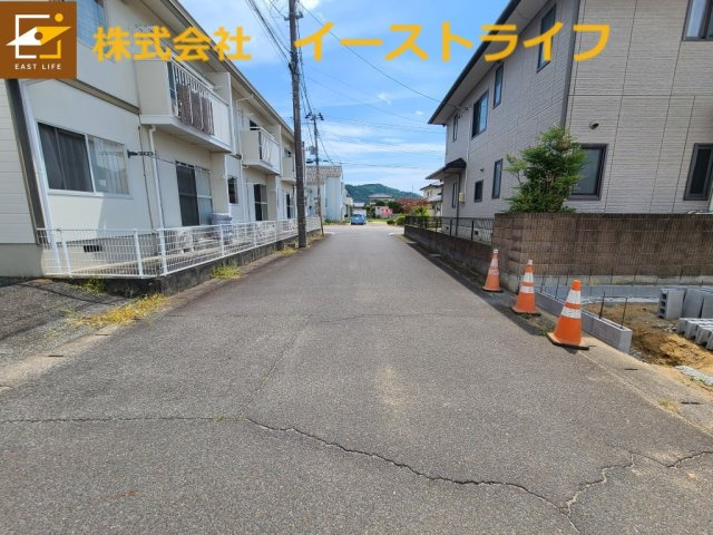 【新築戸建】【オール電化】　いわき市平下平窪6期の前面道路含む現地写真|北側6.0ｍ前面道路