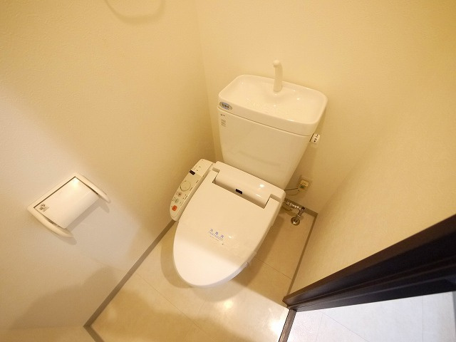 フレアコート奈良のトイレ|清潔感のあるトイレです