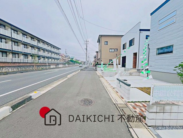【前面道路含む現地写真】 | 桶川市上日出谷南2期　ピュアガーデン　新築戸建　全16棟　11号棟