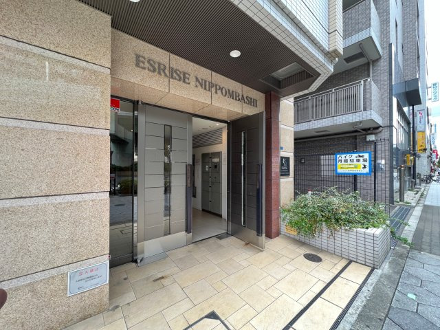 エスライズ日本橋のエントランス