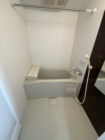 メゾンルミエールの浴室