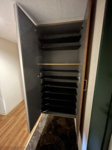 メゾンルミエールの玄関