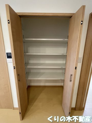 【収納】 | 鳥生レジデンスⅠ | 大きなスペースがあり、収納には困りません