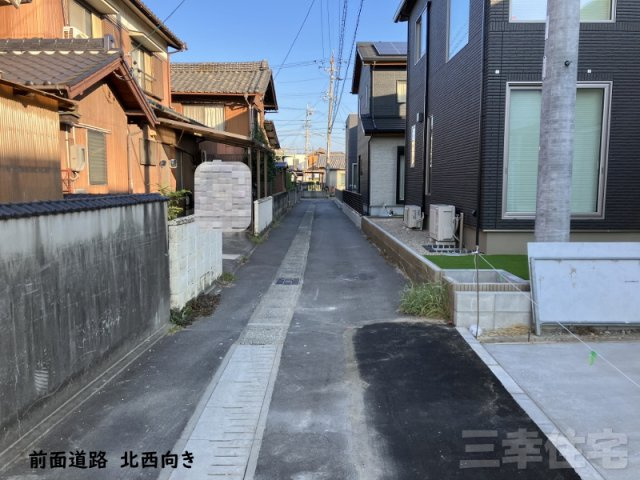 碧南市住吉町の前面道路含む現地写真|北西向き