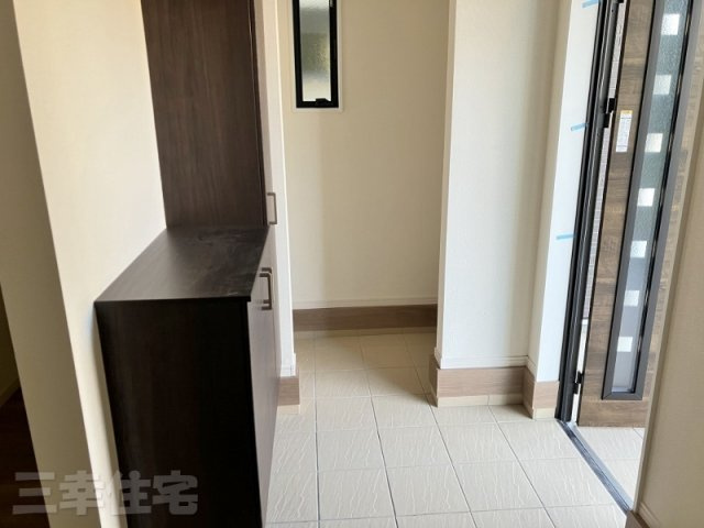 碧南市住吉町の玄関|とっても広い玄関