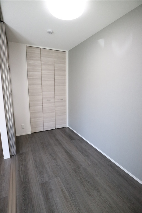 パサログランデ大美野の洋室