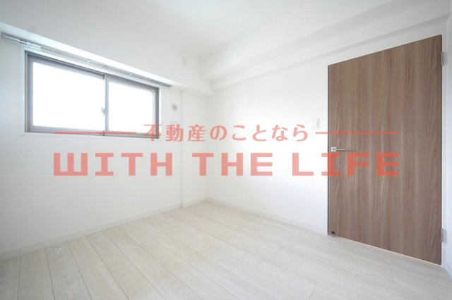 GOTOビルディング【キャッシュバックキャンペーン】の洋室|落ち着いた色調の洋室です