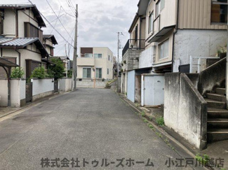 【前面道路含む現地写真】