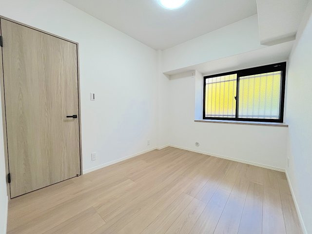 ベルヴィ香椎壱番館の洋室