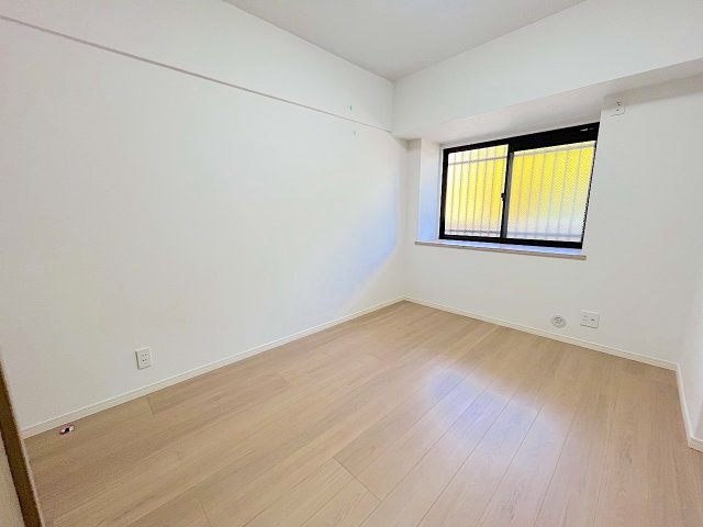 ベルヴィ香椎壱番館の洋室