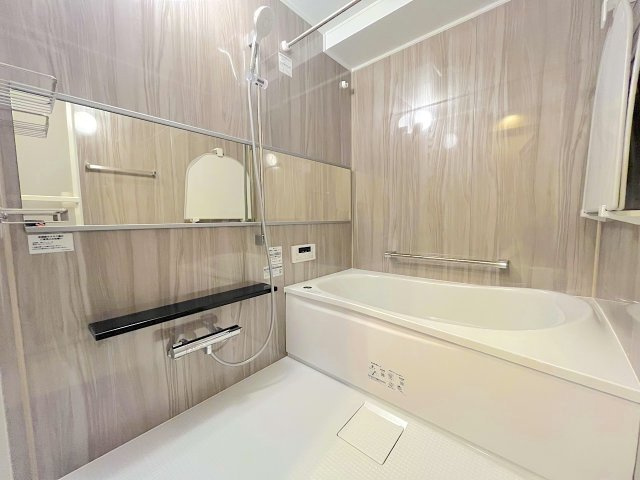 ベルヴィ香椎壱番館の浴室