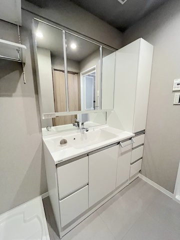 ベルヴィ香椎壱番館の独立洗面台