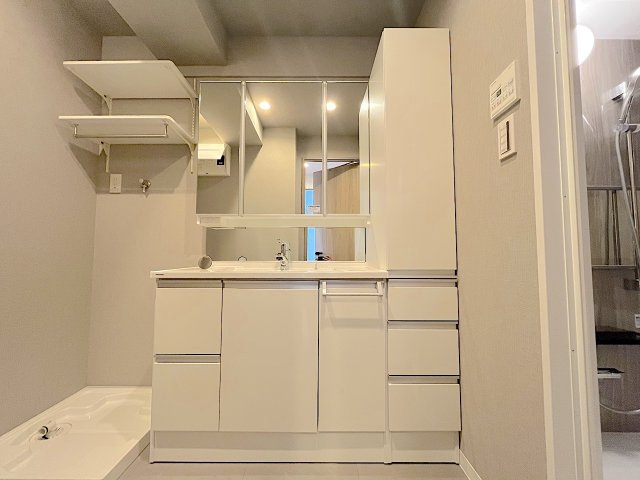 ベルヴィ香椎壱番館の独立洗面台