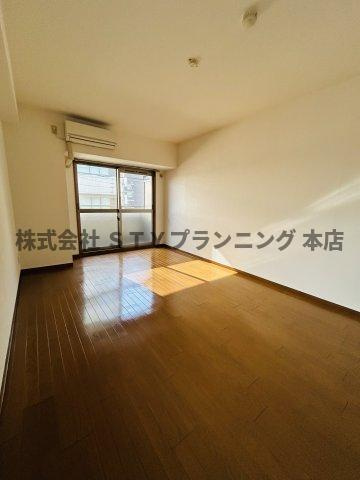 仲介手数料0円！リヴシティ金山の居間・リビング