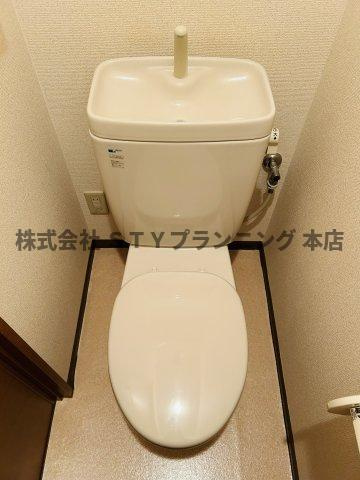 仲介手数料0円！リヴシティ金山のトイレ