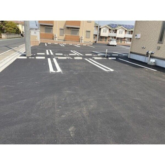 【駐車場】
