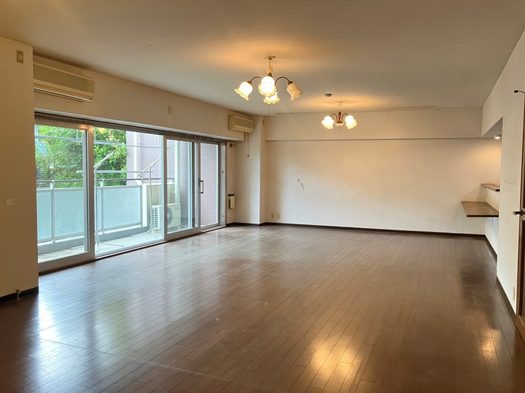 グリーンヴィレッジ宇津木台の居間・リビング