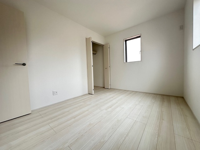 【新築戸建】　いわき市郷ケ丘5期の洋室|リビング続きの和室です。使い方は様々です。