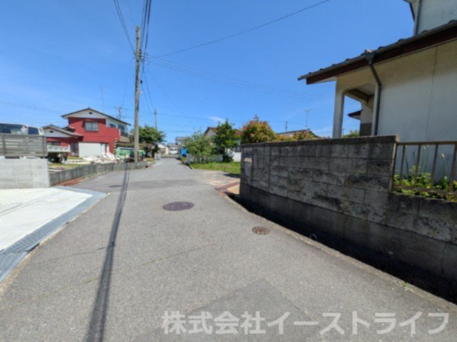 【新築戸建】　いわき市小名浜大原12期　全3棟の前面道路含む現地写真|南側4ｍ私道